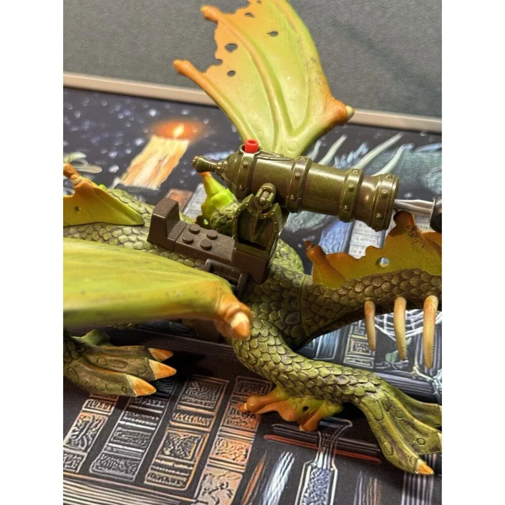 2003 Mega Bloks Krystal Wars Marader Cliff Dragon #9885 Green and Gold